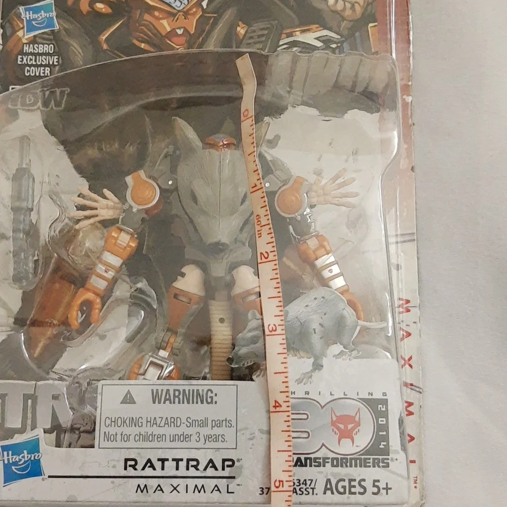 Transformers Generations Thrilling 30 Deluxe Class RATTRAP MAXIMAL 2014 SEALED